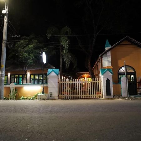 Elphinstone Residency Bed & Breakfast Kochi Luaran gambar