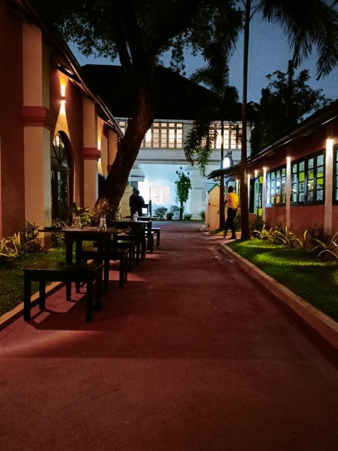 Elphinstone Residency Bed & Breakfast Kochi Luaran gambar
