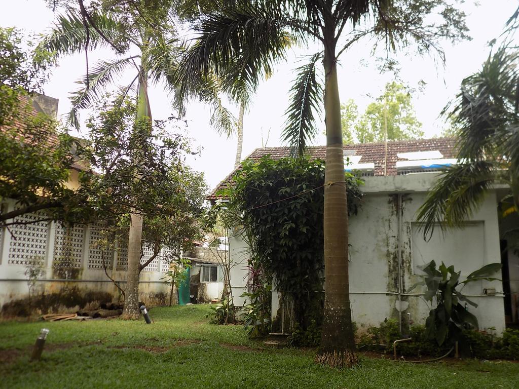 Elphinstone Residency Bed & Breakfast Kochi Luaran gambar