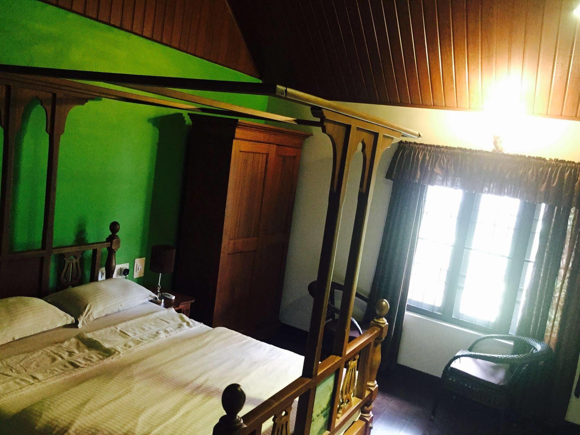 Elphinstone Residency Bed & Breakfast Kochi Luaran gambar