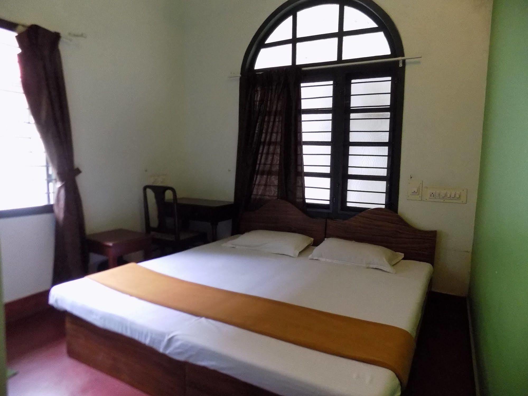 Elphinstone Residency Bed & Breakfast Kochi Luaran gambar